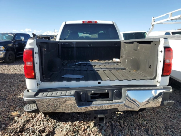 2015 Chevrolet Silverado 3500HD LT with VIN 1GC4KZE82FF590450, listed as a Copart auction lot 68320404 with 78,844 mi miles and Salvage Title. Bid and sale history available at carsss.com. Image 6.