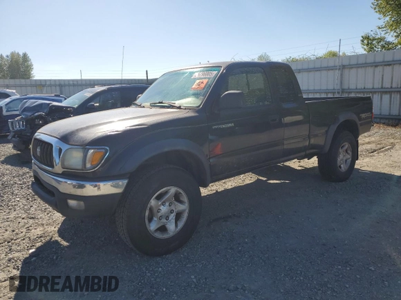 2004 Toyota Tacoma z VIN 5TEWN72N74Z389013, wystawiony jako Copart lot #55796005 z przebiegiem 199 637 mil mil oraz Czysty tytuł • Clean title. Historia ofert i sprzedaży dostępna na DreamBid. Obrazek 1.