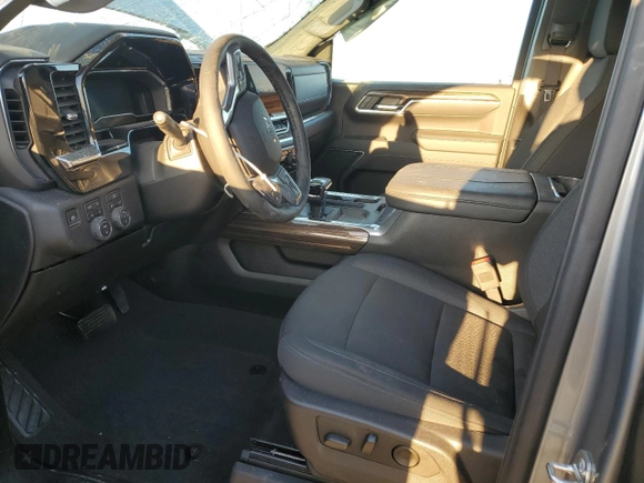2024 Chevrolet Silverado 1500 RST with VIN 1GCUDEED9RZ398607, listed as a Copart auction lot 83109334 with 4,408 mi miles and Salvage Title. Bid and sale history available at carsss.com. Image 7.