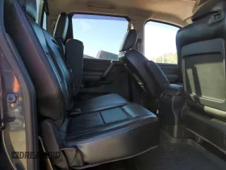 2014 Nissan Titan Pro-4X with VIN 1N6BA0EC6EN503726, listed as a Copart auction lot 86565894 with 266,399 mi miles and Salvage title. Bid and sale history available at DreamBid. Image 10.