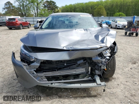 2024 Nissan Sentra S with VIN 3N1AB8BV4RY238946, listed as a Copart auction lot 51731525 with 8,675 mi miles and Salvage Title. Bid and sale history available at DreamBid. Image 5.