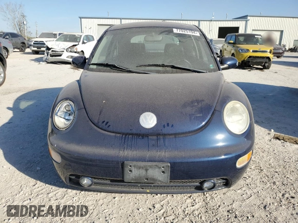 2004 Volkswagen Beetle with VIN 3VWCD31C74M421239, listed as a Copart auction lot 77025194 with Not Provided miles and Clean Title. Bid and sale history available at DreamBid. Image 5.