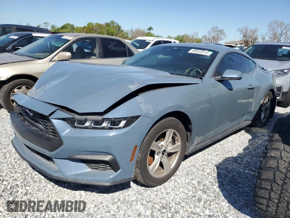 2024 Ford Mustang EcoBoost z VIN 1FA6P8TH3R5118832, wystawiony jako Copart lot #48633515 z przebiegiem 23 426 mil mil oraz Szkoda całkowita • Salvage title. Historia ofert i sprzedaży dostępna na DreamBid. Obrazek 1.