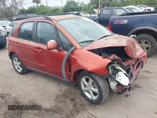 2007 Suzuki SX4 with VIN JS2YB413175102794, listed as a IAAI auction lot 41579834 with 125,185 mi miles. Bid and sale history available at carsss.com. Image 1.