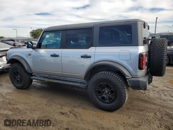 2022 Ford Bronco with VIN 1FMEE5DPXNLB69410, listed as a Copart auction lot 38416304 with 15,866 mi miles. Bid and sale history available at carsss.com. Image 2.