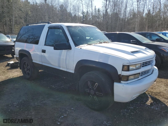 1998 Chevrolet Tahoe with VIN 3GNEK18R6WG128702, listed as a Copart auction lot 49961445 with 154,187 mi miles and Clean Title. Bid and sale history available at carsss.com. Image 4.