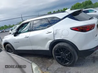 2023 Chevrolet Blazer LT с VIN 3GNKBCR4XPS224431, выставлен на аукционе IAAI как лот 42232072 с пробегом 20 872 миль миль и . История ставок и продаж доступна на DreamBid. Изображение 14.