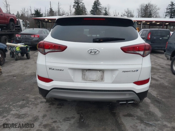 2017 Hyundai Tucson Value with VIN KM8J33A28HU301869, listed as a IAAI auction lot 41288511 with 111,143 mi miles. Bid and sale history available at carsss.com. Image 16.