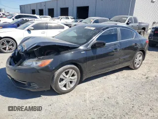 2013 Acura ILX Hybrid Tech Pkg with VIN 19VDE3F70DE300233, listed as a Copart auction lot 50039015 with 110,333 mi miles and Non Repairable. Bid and sale history available at carsss.com. Image 1.