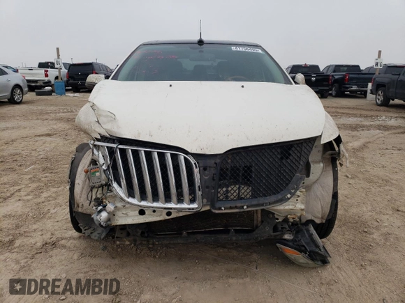 2012 Lincoln MKX with VIN 2LMDJ8JKXCBL19695, listed as a Copart auction lot 43960855 with 94,151 mi miles and Salvage Title. Bid and sale history available at DreamBid. Image 5.