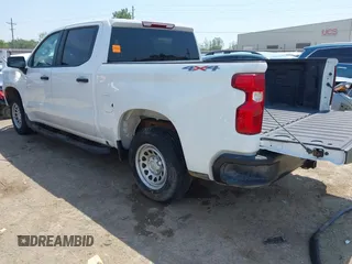 2024 Chevrolet Silverado 1500 with VIN 3GCPDAEK8RG154919, listed as a IAAI auction lot 40178946 with 2,911 mi miles and . Bid and sale history available at DreamBid. Image 3.