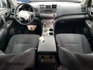 2010 Toyota Highlander Sport with VIN 5TDEK3EHXAS004085, listed as a Copart auction lot 80378414 with 240,530 mi miles and Non repairable. Bid and sale history available at DreamBid. Image 8.