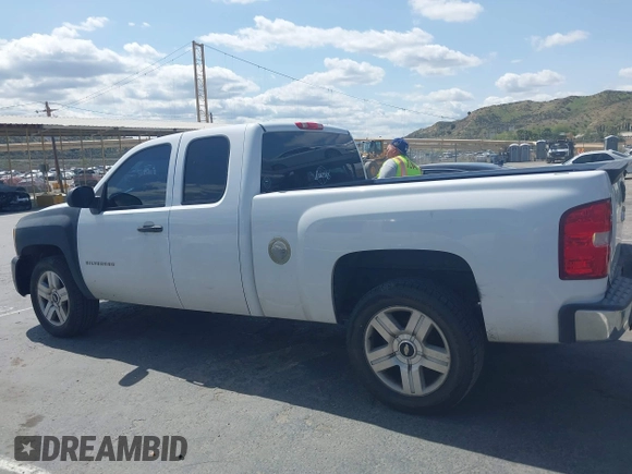 2007 Chevrolet Silverado 1500 LT w/2LT with VIN 2GCEC190471726075, listed as a IAAI auction lot 41922472 with 184,963 mi miles. Bid and sale history available at carsss.com. Image 14.