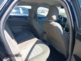 2017 Ford Fusion SE with VIN 3FA6P0H75HR391848, listed as a IAAI auction lot 40239061 with 173,515 mi miles. Bid and sale history available at carsss.com. Image 8.