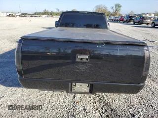 1996 Chevrolet Silverado 3500 z VIN 1GCHC33J3TF020647, wystawiony jako Copart lot #79541644 z przebiegiem Nie podano mil oraz Nie do naprawy • Non repairable. Historia ofert i sprzedaży dostępna na DreamBid. Obrazek 6.