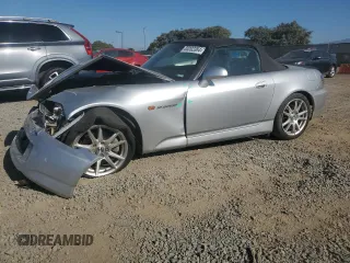 2005 Honda S2000 z VIN JHMAP21415S001861, wystawiony jako Copart lot #83202384 z przebiegiem 110 551 mil mil oraz Szkoda całkowita • Salvage title. Historia ofert i sprzedaży dostępna na DreamBid. Obrazek 1.