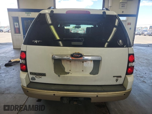 2006 Ford Explorer Eddie Bauer z VIN 1FMEU74816UB14248, wystawiony jako Copart lot #62417375 z przebiegiem 243 029 mil mil oraz Szkoda całkowita • Salvage title. Historia ofert i sprzedaży dostępna na DreamBid. Obrazek 6.