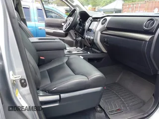 2016 Toyota Tundra SR5 z VIN 5TFDW5F15GX554763, wystawiony jako IAAI lot #42092776 z przebiegiem 141 522 mil mil oraz . Historia ofert i sprzedaży dostępna na DreamBid. Obrazek 5.