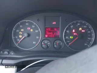 2009 Volkswagen Jetta SE с VIN 3VWRZ71K29M065039, выставлен на аукционе IAAI как лот 41767525 с пробегом 176 443 миль миль и . История ставок и продаж доступна на DreamBid. Изображение 7.