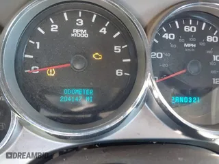2007 Chevrolet Silverado 1500 LT w/1LT with VIN 2GCEC13C371628738, listed as a IAAI auction lot 41324477 with 204,147 mi miles. Bid and sale history available at carsss.com. Image 7.