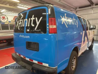 2014 Chevrolet Express Cargo z VIN 1GCWGFCA7E1198607, wystawiony jako IAAI lot #42480161 z przebiegiem 210 462 mil mil oraz . Historia ofert i sprzedaży dostępna na DreamBid. Obrazek 13.