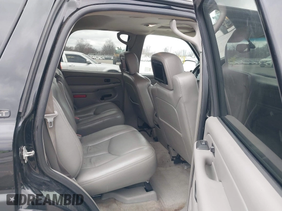 2005 Chevrolet Tahoe LS with VIN 1GNEK13TX5J179510, listed as a IAAI auction lot 41833007 with 192,402 mi miles. Bid and sale history available at carsss.com. Image 8.