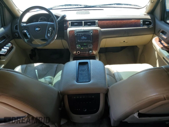2009 Chevrolet Tahoe LTZ с VIN 1GNFC33009R171376, выставлен на аукционе Copart как лот 52502895 с пробегом 240 712 миль миль и Списание • Salvage title. История ставок и продаж доступна на DreamBid. Изображение 8.