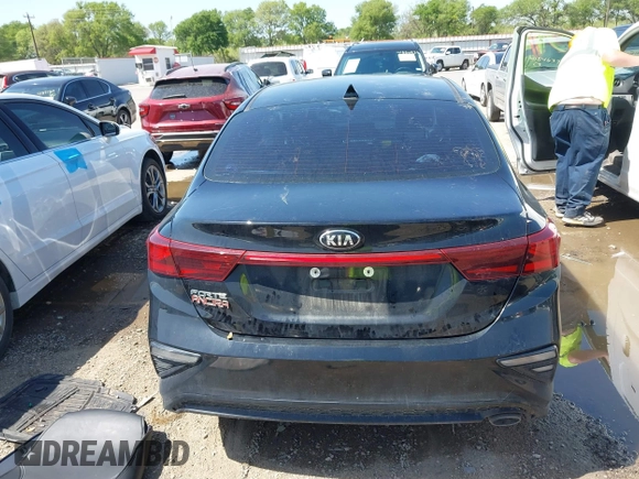 2021 Kia Forte LXS z VIN 3KPF24ADXME368759, wystawiony jako IAAI lot #41864100 z przebiegiem 75 404 mil mil oraz . Historia ofert i sprzedaży dostępna na DreamBid. Obrazek 16.