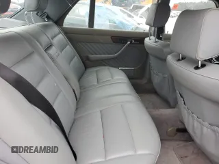 1989 Mercedes-Benz 560 with VIN WDBCA39E0KA469417, listed as a Copart auction lot 43929215 with 52,559 mi miles and Salvage Title. Bid and sale history available at DreamBid. Image 10.