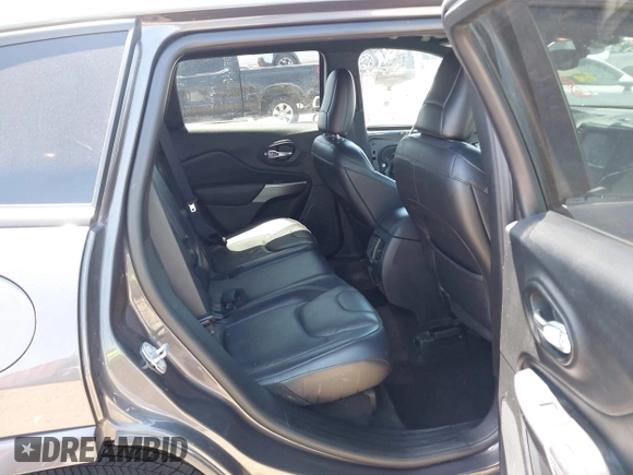 2019 Jeep Cherokee Limited with VIN 1C4PJMDX7KD460830, listed as a IAAI auction lot 41987186 with 118,202 mi miles and . Bid and sale history available at DreamBid. Image 8.