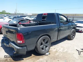 2015 Ram 1500 Tradesman z VIN 3C6JR6AT2FG563942, wystawiony jako IAAI lot #41984985 z przebiegiem 111 814 mil mil oraz . Historia ofert i sprzedaży dostępna na DreamBid. Obrazek 4.