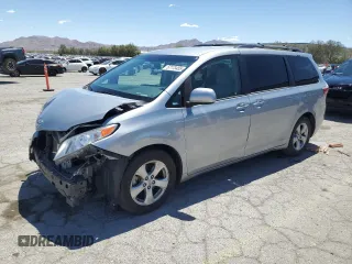 2015 Toyota Sienna LE AAS with VIN 5TDKK3DC3FS631713, listed as a Copart auction lot 57173455 with 137,211 mi miles and Salvage title. Bid and sale history available at DreamBid. Image 1.