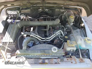 2003 Jeep Wrangler Sport z VIN 1J4FA49S13P313180, wystawiony jako IAAI lot #42349673 z przebiegiem 141 073 mil mil oraz . Historia ofert i sprzedaży dostępna na DreamBid. Obrazek 10.