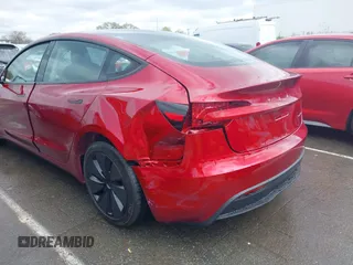 2025 Tesla Model 3 Long Range with VIN 5YJ3E1EB9SF928781, listed as a IAAI auction lot 41870681 with 261 mi miles and . Bid and sale history available at DreamBid. Image 6.