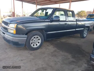 2005 Chevrolet Silverado 1500 Classic LT1 with VIN 1GCEC19Z35E271861, listed as a IAAI auction lot 41274909 with 179,656 mi miles. Bid and sale history available at carsss.com. Image 17.