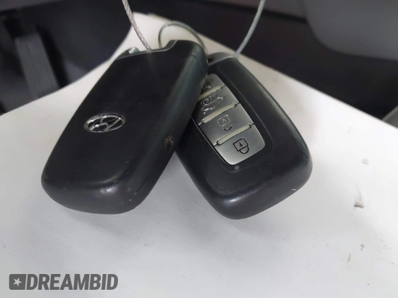 2012 Hyundai Sonata Hybrid z VIN KMHEC4A47CA060132, wystawiony jako IAAI lot #42391529 z przebiegiem 111 293 mil mil oraz . Historia ofert i sprzedaży dostępna na DreamBid. Obrazek 11.