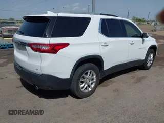 2018 Chevrolet Traverse LT Cloth with VIN 1GNERGKW4JJ144479, listed as a IAAI auction lot 41839641 with 136,404 mi miles. Bid and sale history available at carsss.com. Image 4.