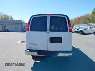 2018 Chevrolet Express Cargo with VIN 1GCWGAFGXJ1905387, listed as a IAAI auction lot 42127421 with 162,942 mi miles and . Bid and sale history available at DreamBid. Image 16.