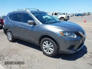 2015 Nissan Rogue SV z VIN 5N1AT2MK1FC853092, wystawiony jako IAAI lot #42327990 z przebiegiem 92 794 mil mil oraz . Historia ofert i sprzedaży dostępna na DreamBid. Obrazek 1.