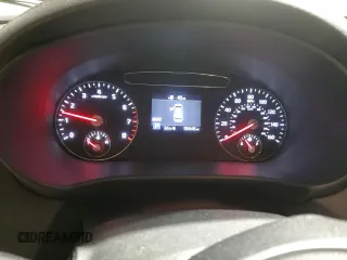 2020 Kia Sorento S z VIN 5XYPG4A51LG616381, wystawiony jako Copart lot #83741614 z przebiegiem 95 446 mil mil oraz Czysty tytuł • Clean title. Historia ofert i sprzedaży dostępna na DreamBid. Obrazek 9.