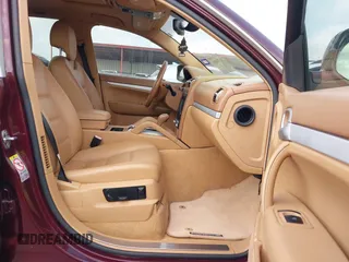 2008 Porsche Cayenne S z VIN WP1AB29P98LA53637, wystawiony jako IAAI lot #42074851 z przebiegiem 141 224 mil mil oraz . Historia ofert i sprzedaży dostępna na DreamBid. Obrazek 5.