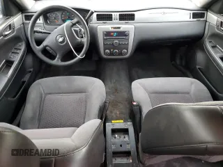 2008 Chevrolet Impala with VIN 2G1WS583789272393, listed as a Copart auction lot 82238404 with 194,548 mi miles and Salvage Title. Bid and sale history available at DreamBid. Image 8.