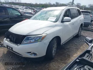 2016 Nissan Pathfinder S with VIN 5N1AR2MN0GC637700, listed as a IAAI auction lot 41899423 with Not provided miles and . Bid and sale history available at DreamBid. Image 2.