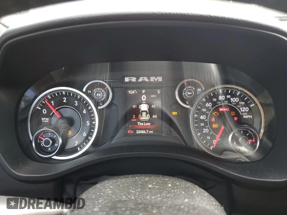 2021 Ram 1500 Big Horn with VIN 1C6SRFMT0MN725619, listed as a Copart auction lot 54238395 with 32,486 mi miles and Non repairable. Bid and sale history available at DreamBid. Image 9.