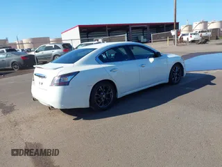 2014 Nissan Maxima SV z VIN 1N4AA5AP7EC475084, wystawiony jako IAAI lot #41624955 z przebiegiem 112 025 mil mil oraz . Historia ofert i sprzedaży dostępna na DreamBid. Obrazek 4.