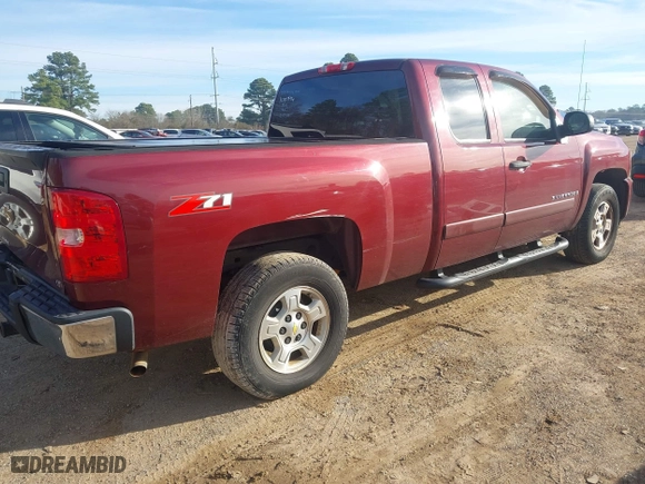 2008 Chevrolet Silverado 1500 LT w/1LT with VIN 1GCEC19J68Z100996, listed as a IAAI auction lot 41704750 with 127,463 mi miles. Bid and sale history available at carsss.com. Image 4.