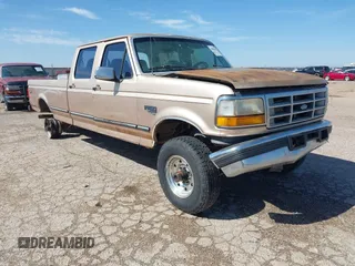 1997 Ford F-350 z VIN 1FTJW36F4VEC19618, wystawiony jako IAAI lot #42084451 z przebiegiem Nie podano mil oraz . Historia ofert i sprzedaży dostępna na DreamBid. Obrazek 1.