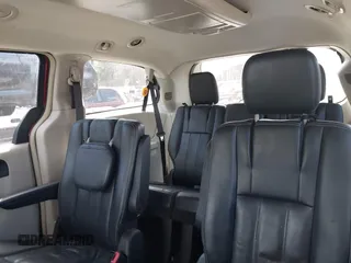 2014 Chrysler Town & Country Touring with VIN 2C4RC1BG4ER363638, listed as a IAAI auction lot 42080155 with 247,178 mi miles. Bid and sale history available at carsss.com. Image 8.