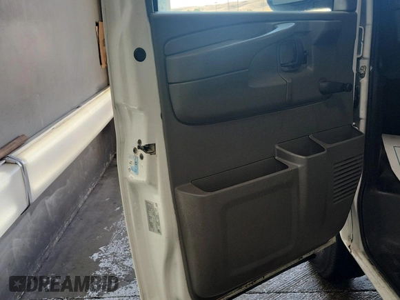 2010 Chevrolet Express Cargo с VIN 1GCZGFBA1A1160380, выставлен на аукционе IAAI как лот 42763033 с пробегом 153 559 миль миль и . История ставок и продаж доступна на DreamBid. Изображение 48.