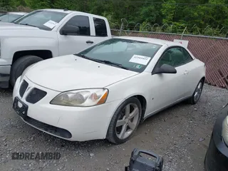 2007 Pontiac G6 GT with VIN 1G2ZH361674180268, listed as a IAAI auction lot 42101853 with 77,795 mi miles. Bid and sale history available at carsss.com. Image 2.